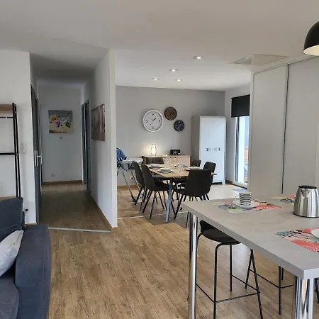 2 Newlook Villa