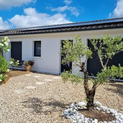 Newlook 2 招待所 3*